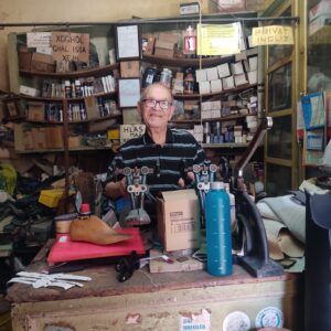 Karmenu Chircop in his workshop